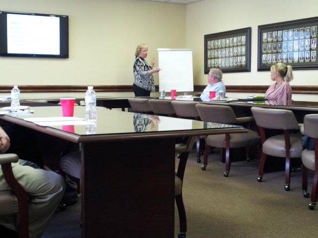 556830_396749837033036_1935063900_n