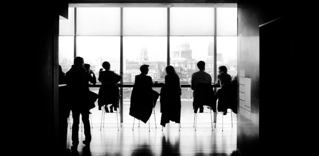 photo-1418225162054-0f773a996f9e